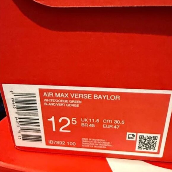 Nike Air Max Verse Baylor in White and Green - Picture 1 of 3